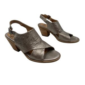 Sofft Mendi women's Pewter Metallic Sandals chunky heels - SIZE 9.5